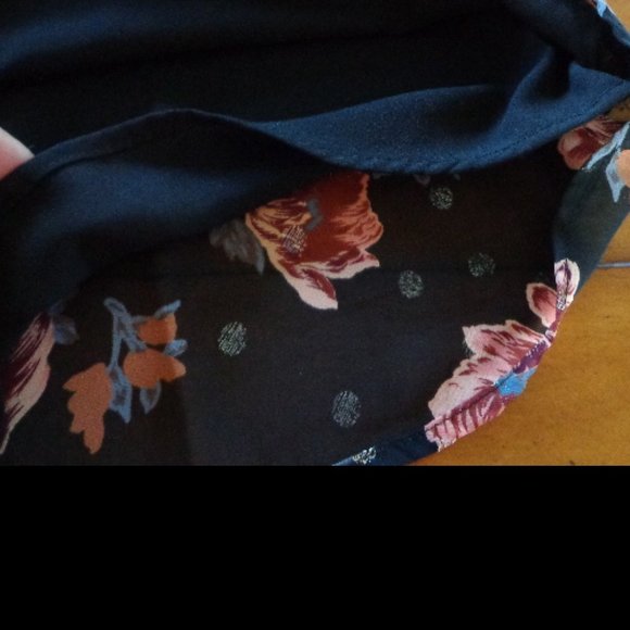 NWT Lush Black Floral Print Tie-Front Skater Dress M - Picture 11 of 11